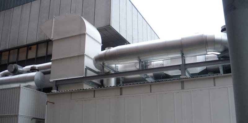 an acoustic louvre to let heat out and contain noise